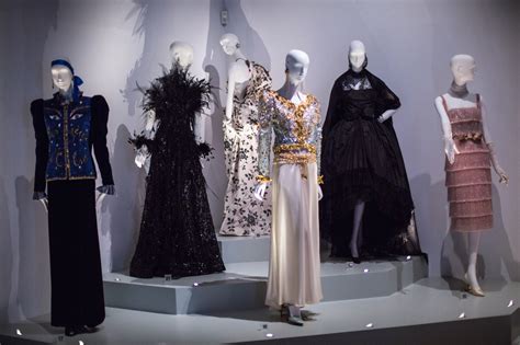 documentario ysl|Yves Saint Laurent: Style is Eternal .